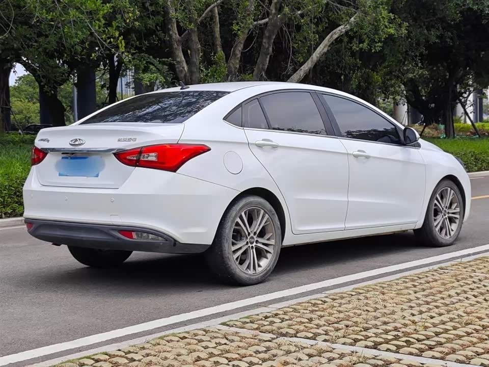 Chery Arrizo 5