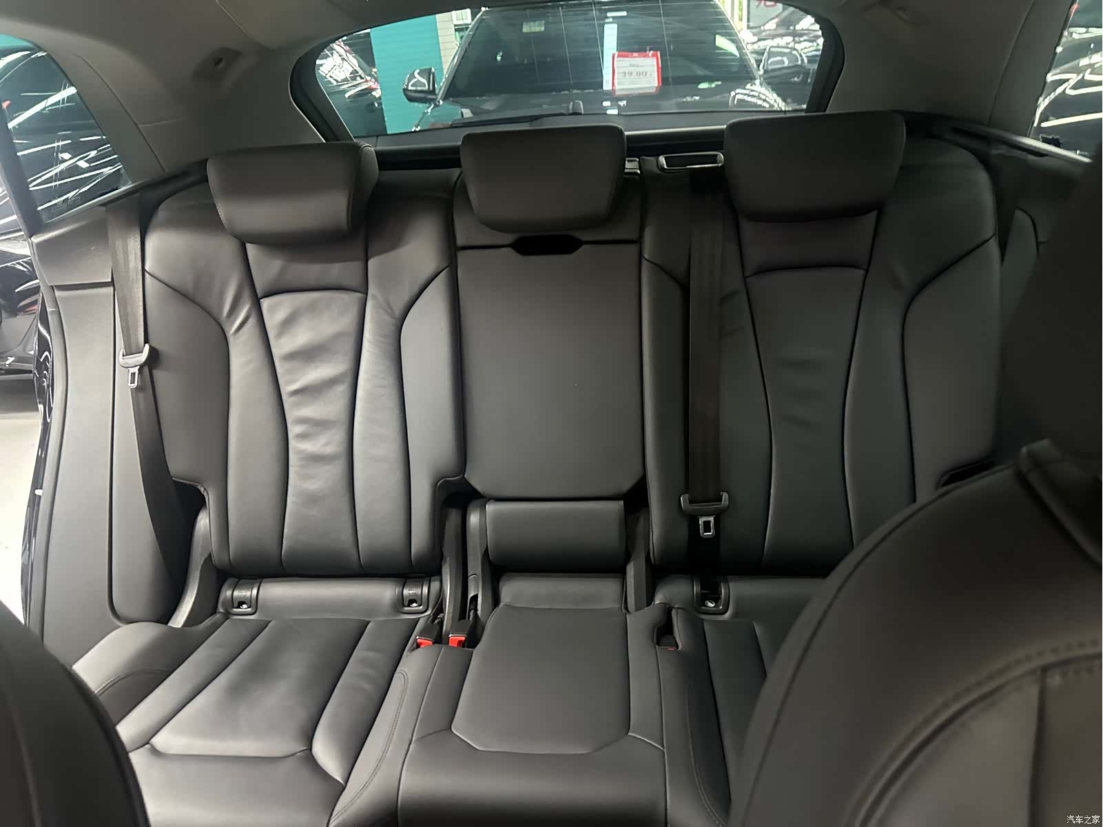 Audi Q8, 2020 11