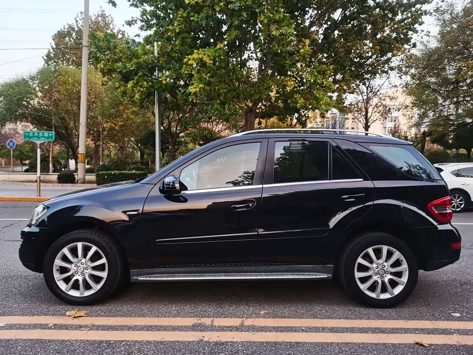 Mercedes-Benz M class