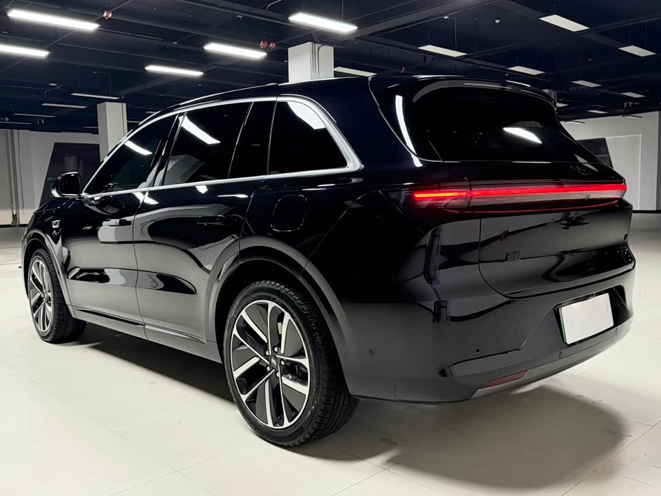 Li Auto Ideal L6