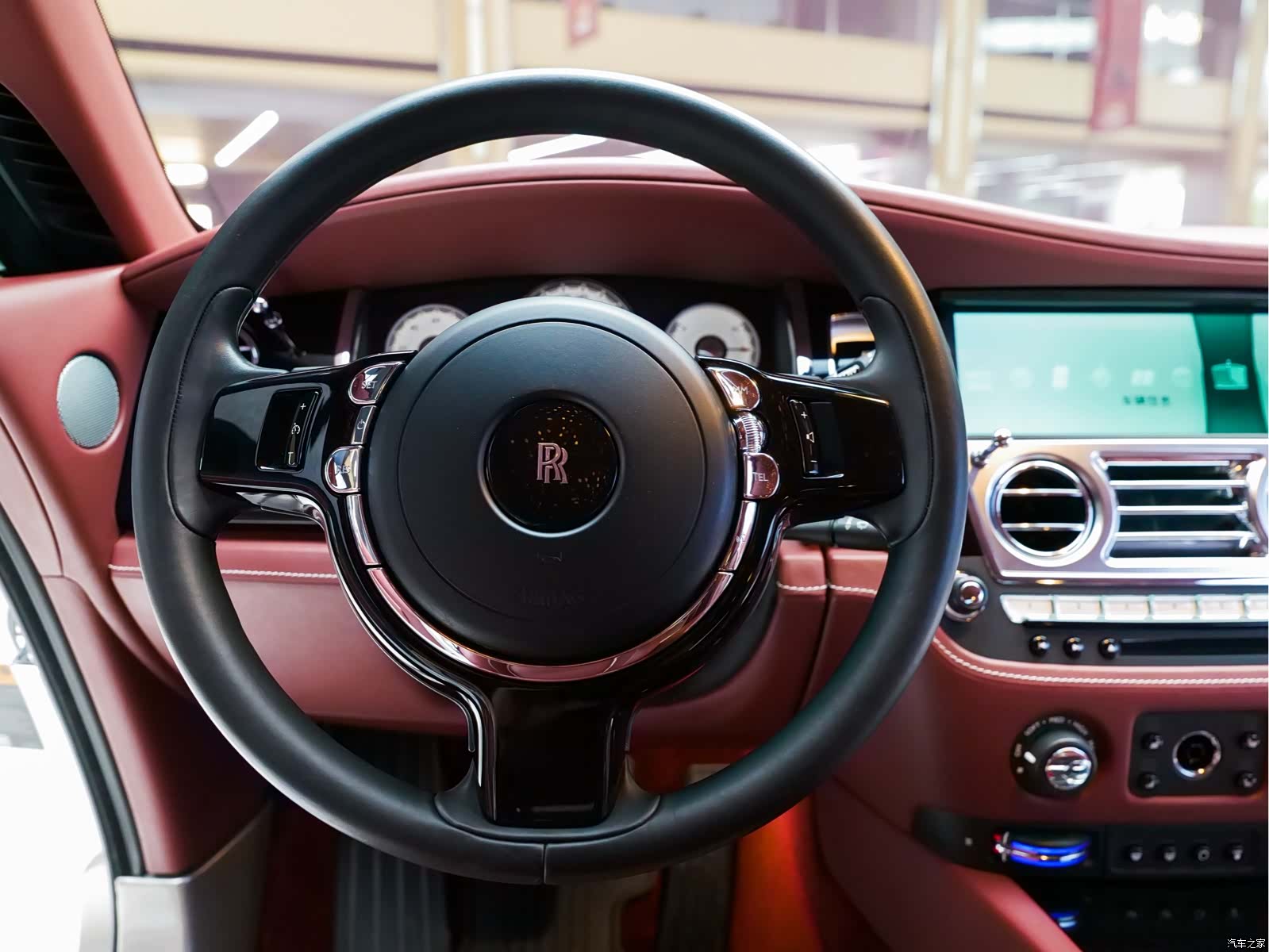 Rolls-Royce Wraith, 2017 13
