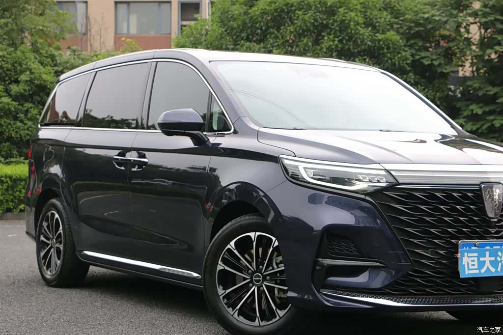 Roewe iMAX8, 2021 3
