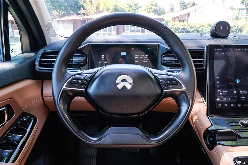 NIO ES8, 2018 10