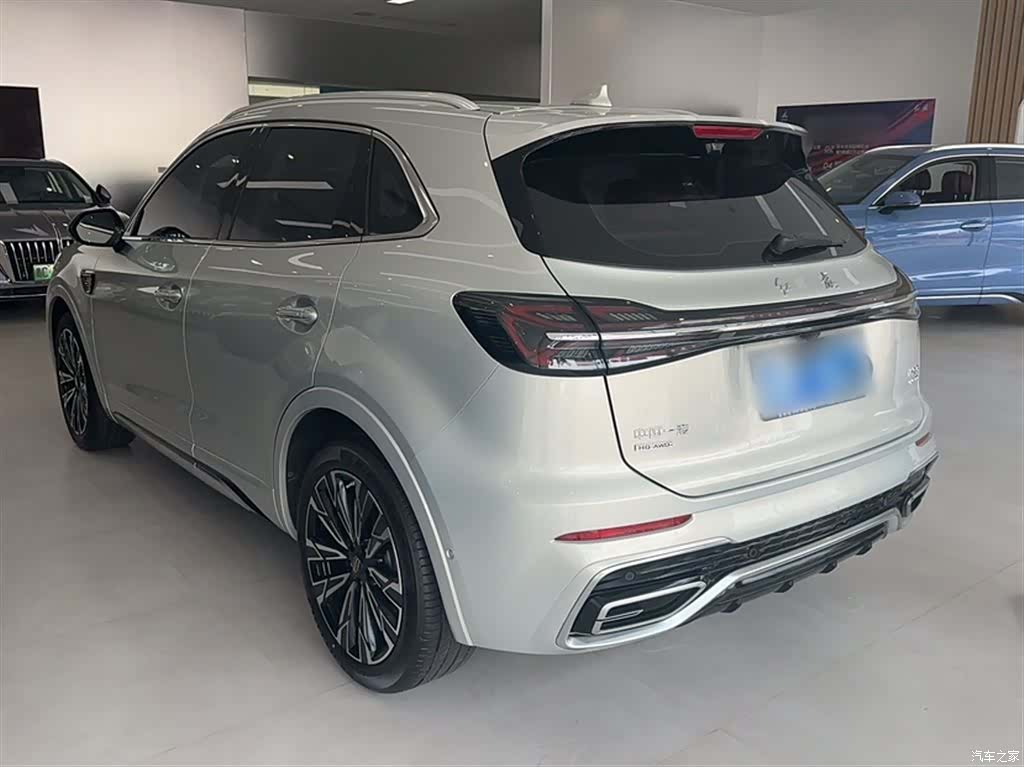 Hongqi HS5, 2023 13