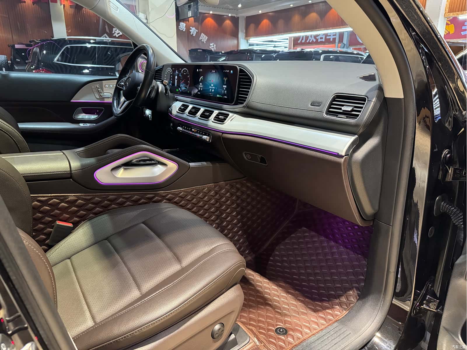 Mercedes-Benz GLS, 2021 8