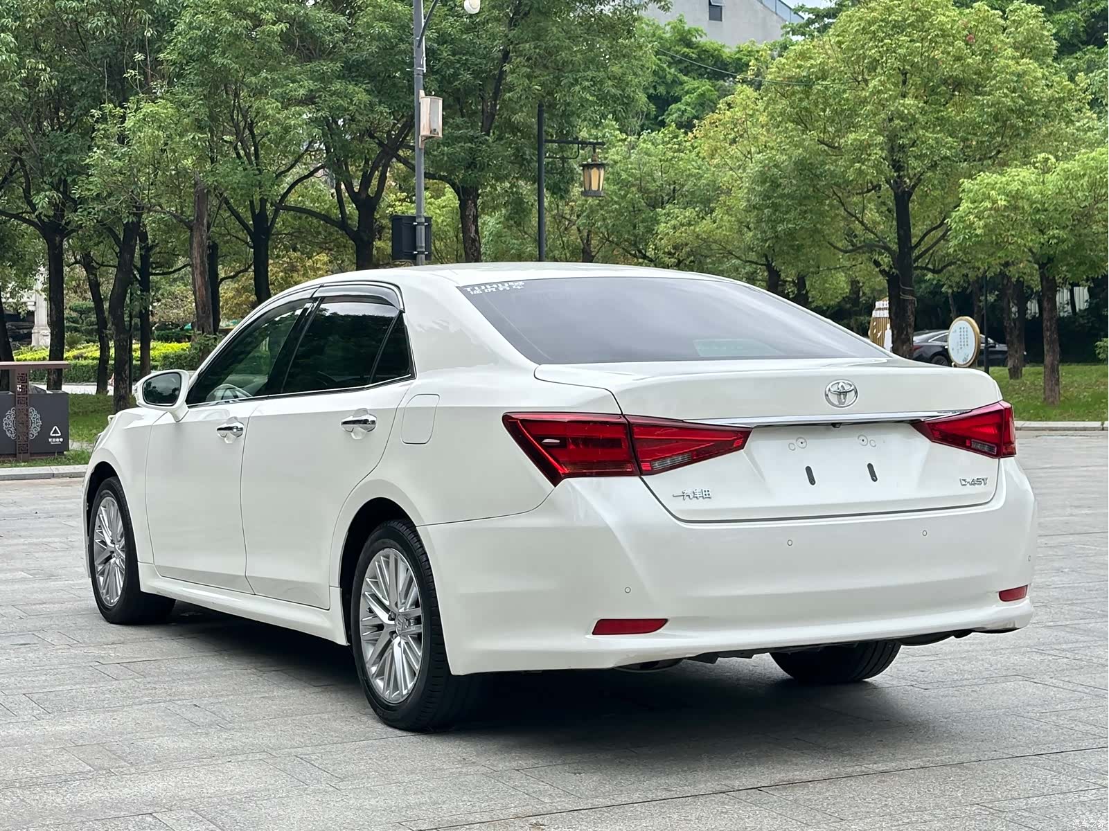 Toyota Crown, 2017 15
