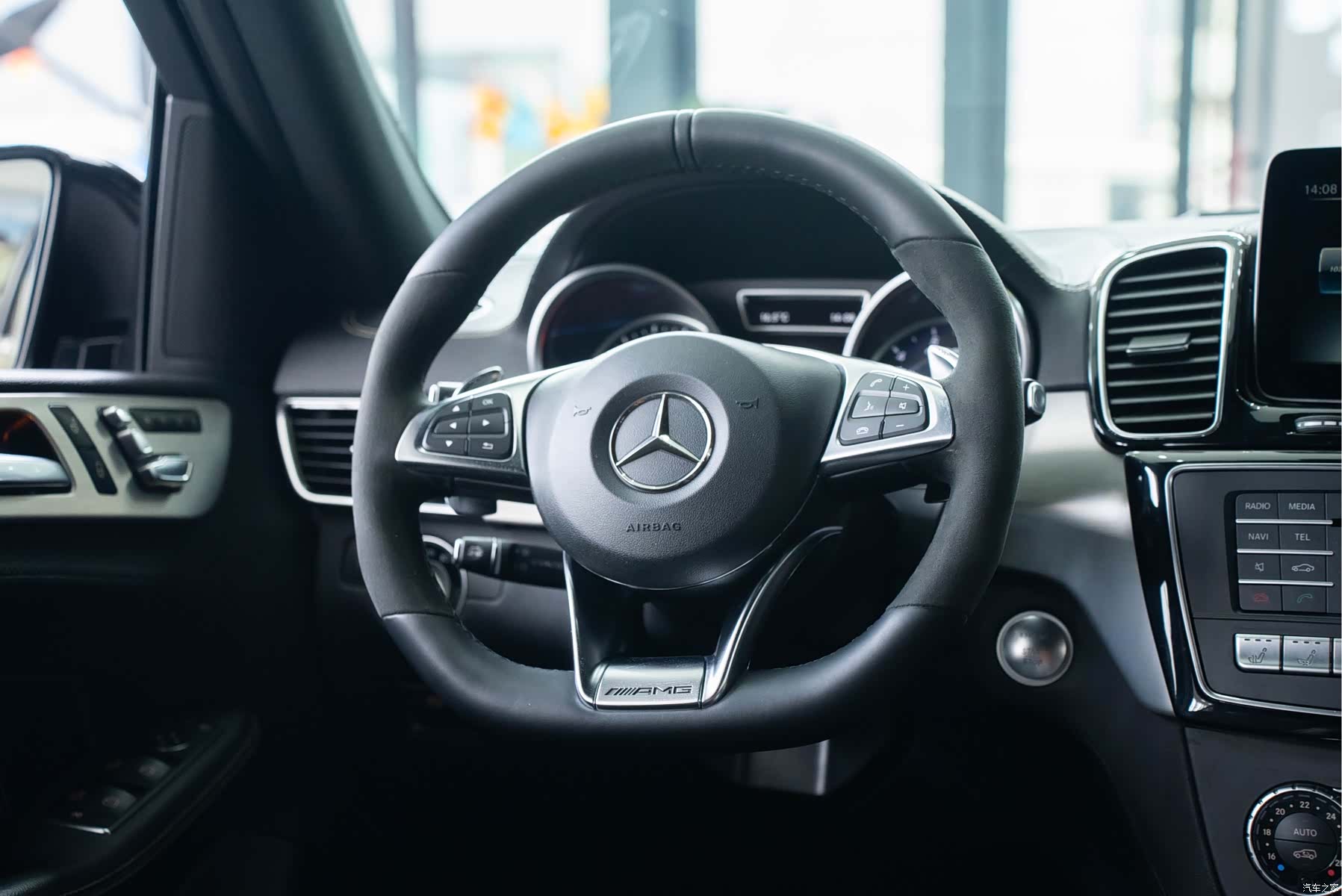 Mercedes-Benz GLE, 2019 17
