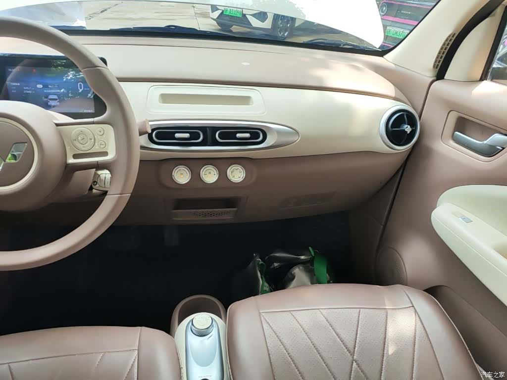 Wuling MINIEV, 2025 13