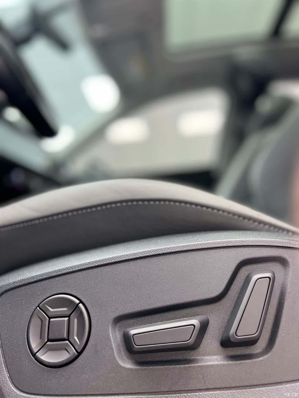 Audi Q3, 2022 14
