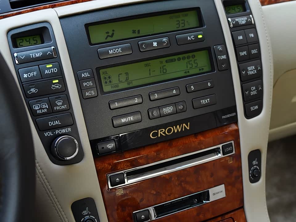 Toyota crown