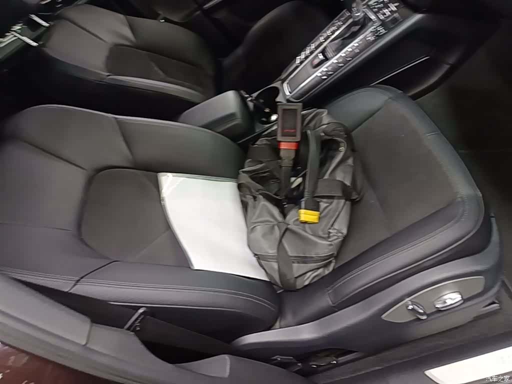 Porsche Macan, 2016 25