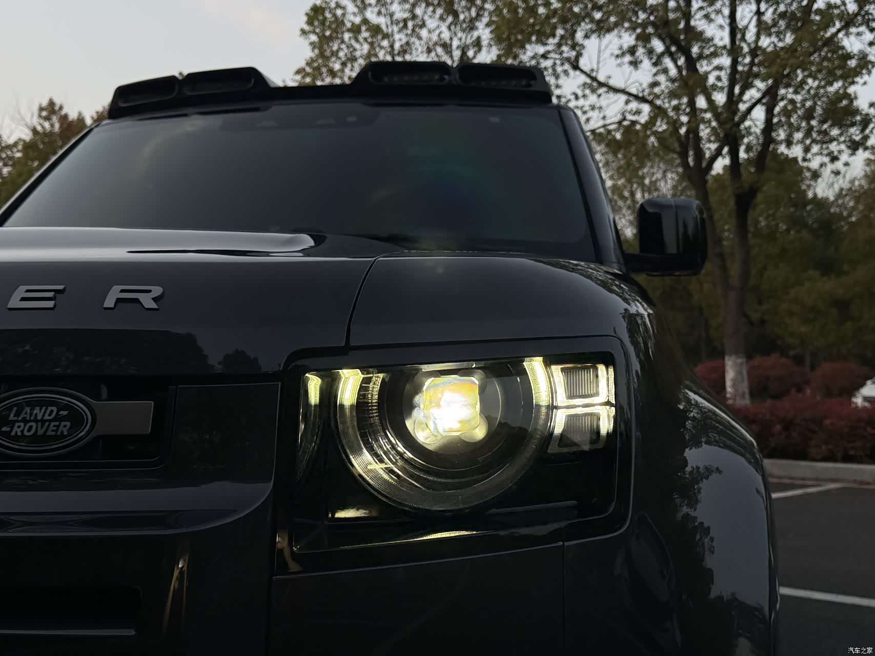 Land Rover Defender, 2023 6