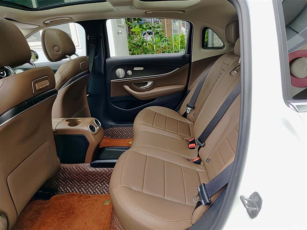 Mercedes-Benz E-Class, 2019 8