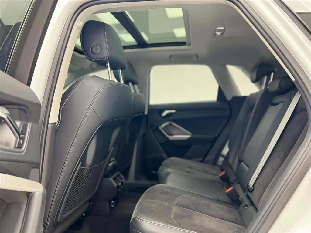 Audi Q3, 2022 15