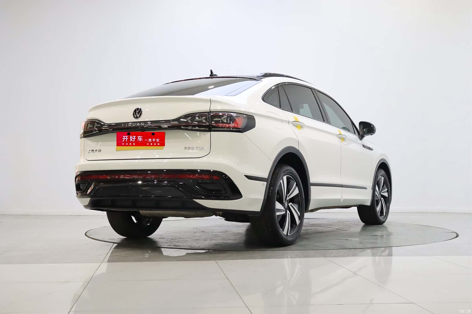 Volkswagen Tiguan, 2024 все фото