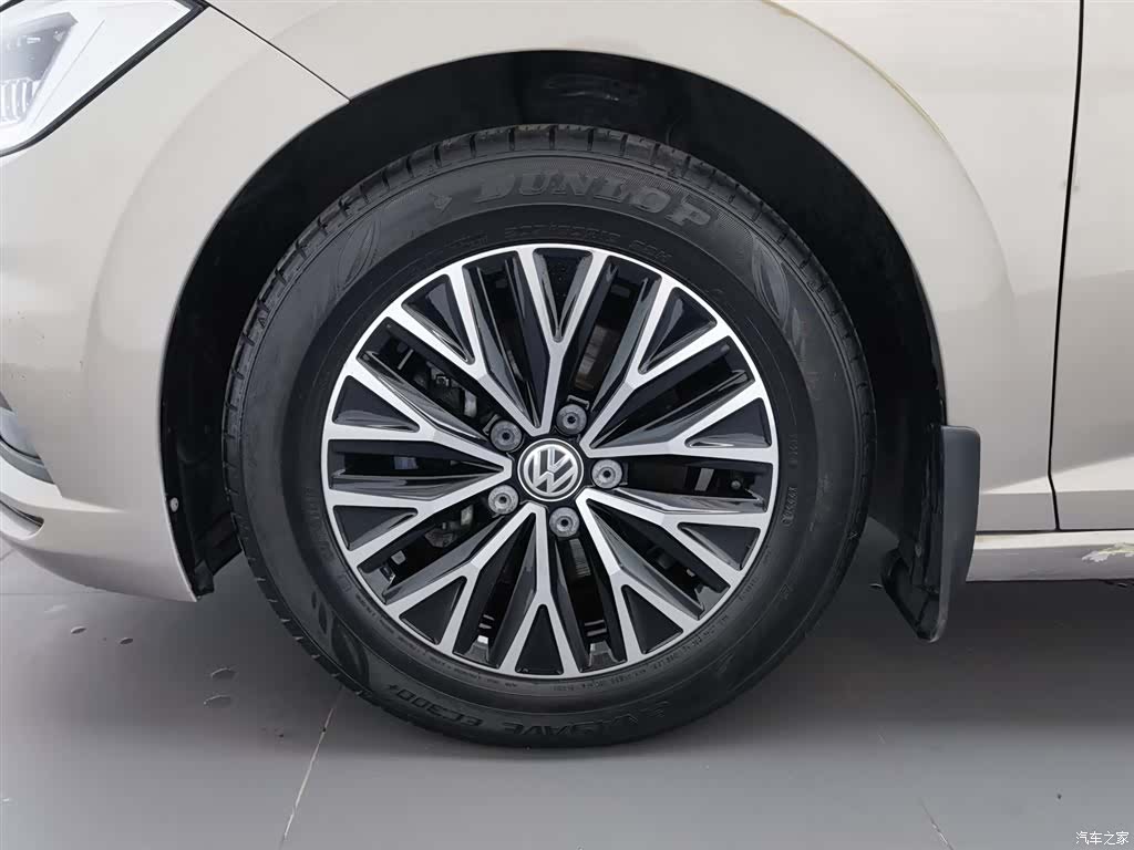 Volkswagen Sagitar, 2020 17