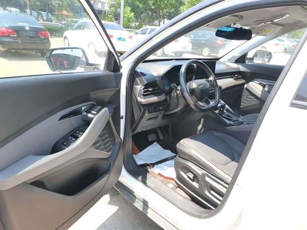 Wuling RS-3, 2020 16