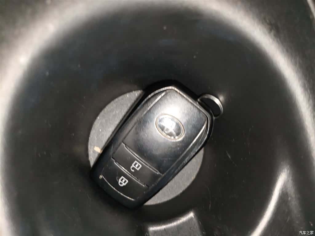 Toyota Frontlander, 2022 9