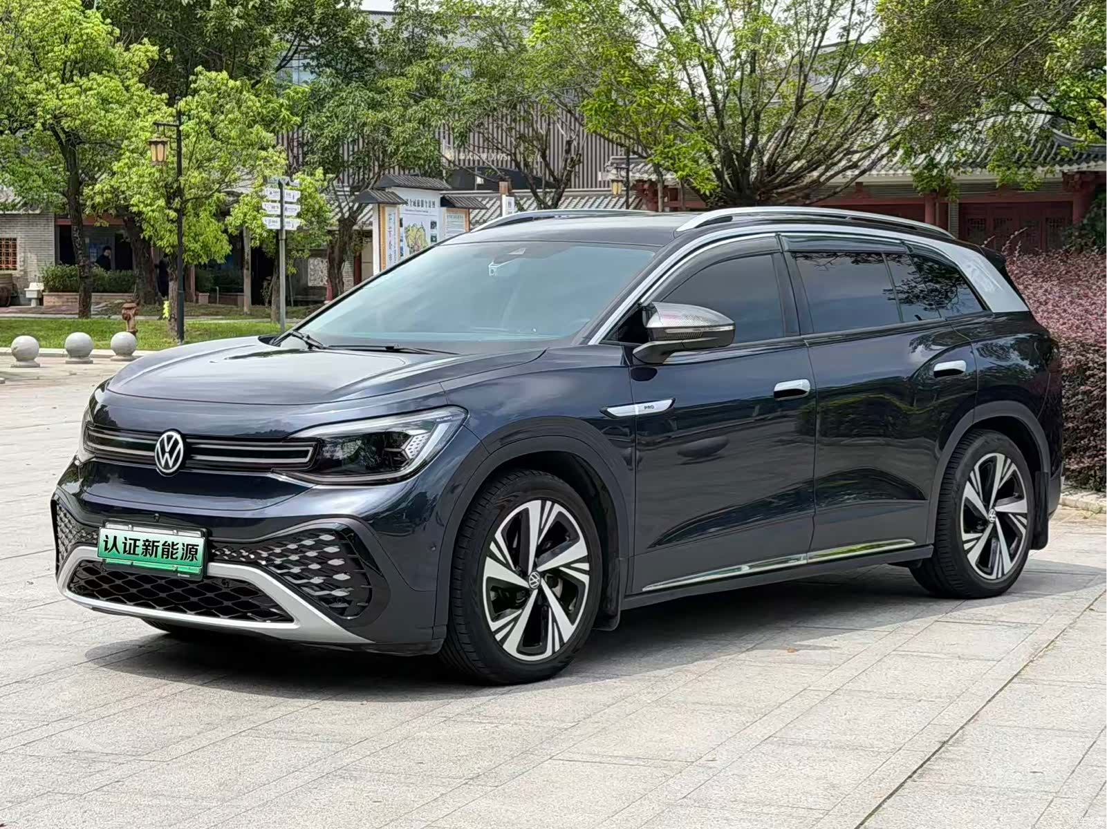 Volkswagen ID.6, 2024 1
