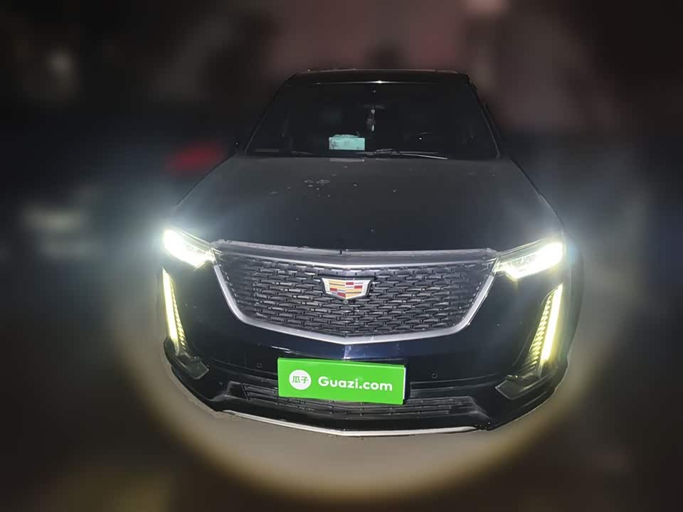 Cadillac XT6
