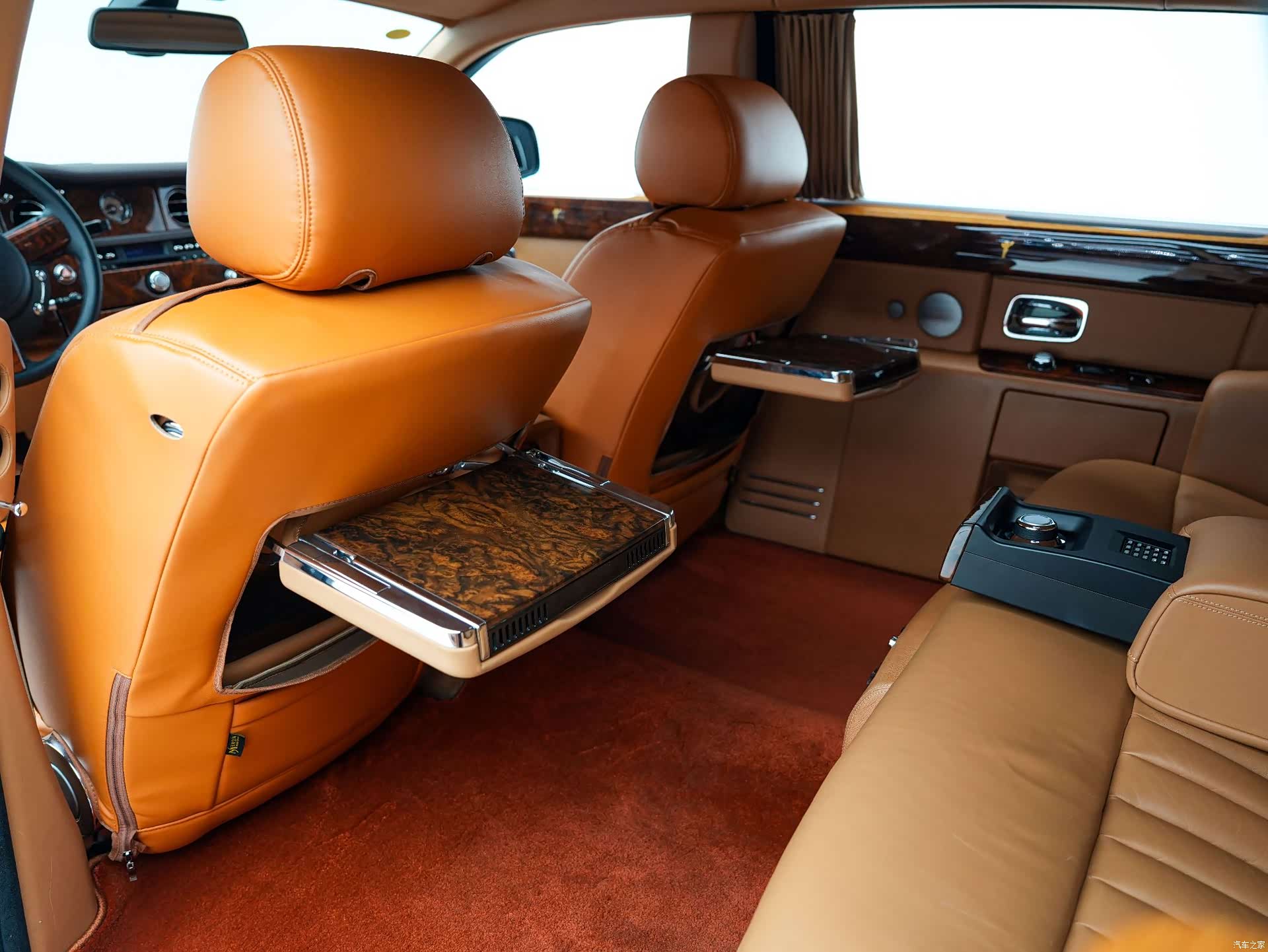 Rolls-Royce Phantom, 2010 11