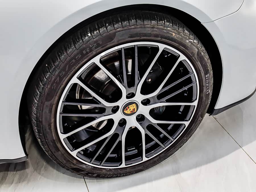 Porsche Panamera 2023, фото 35