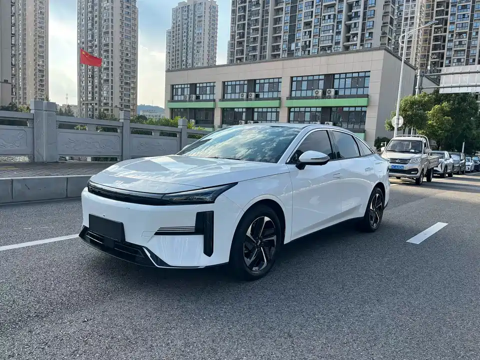 Geely Galaxy Galaxy L6