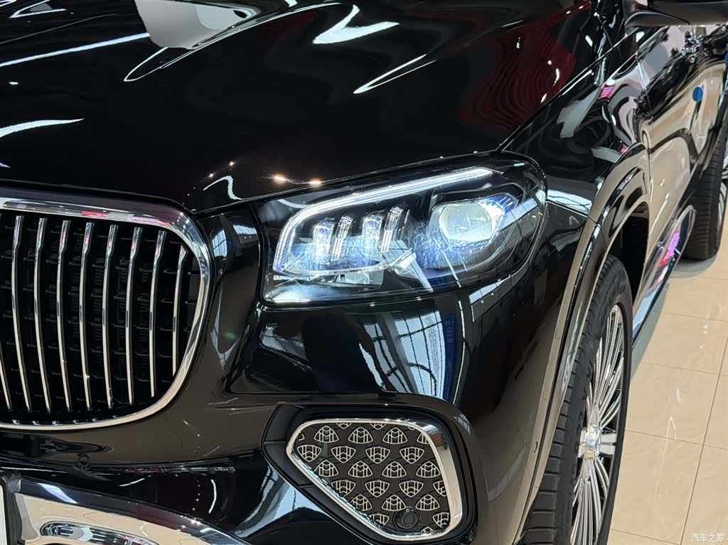 Maybach GLS, 2025 25