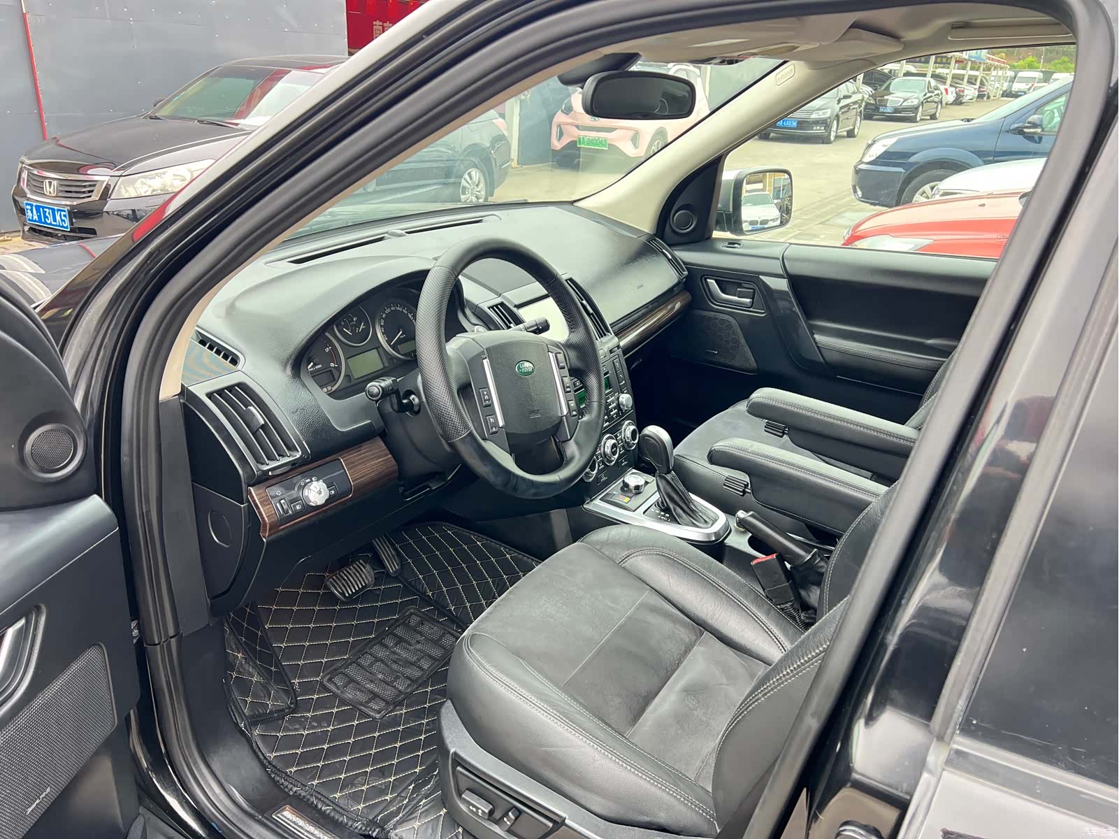 Land Rover SD4, 2011 10