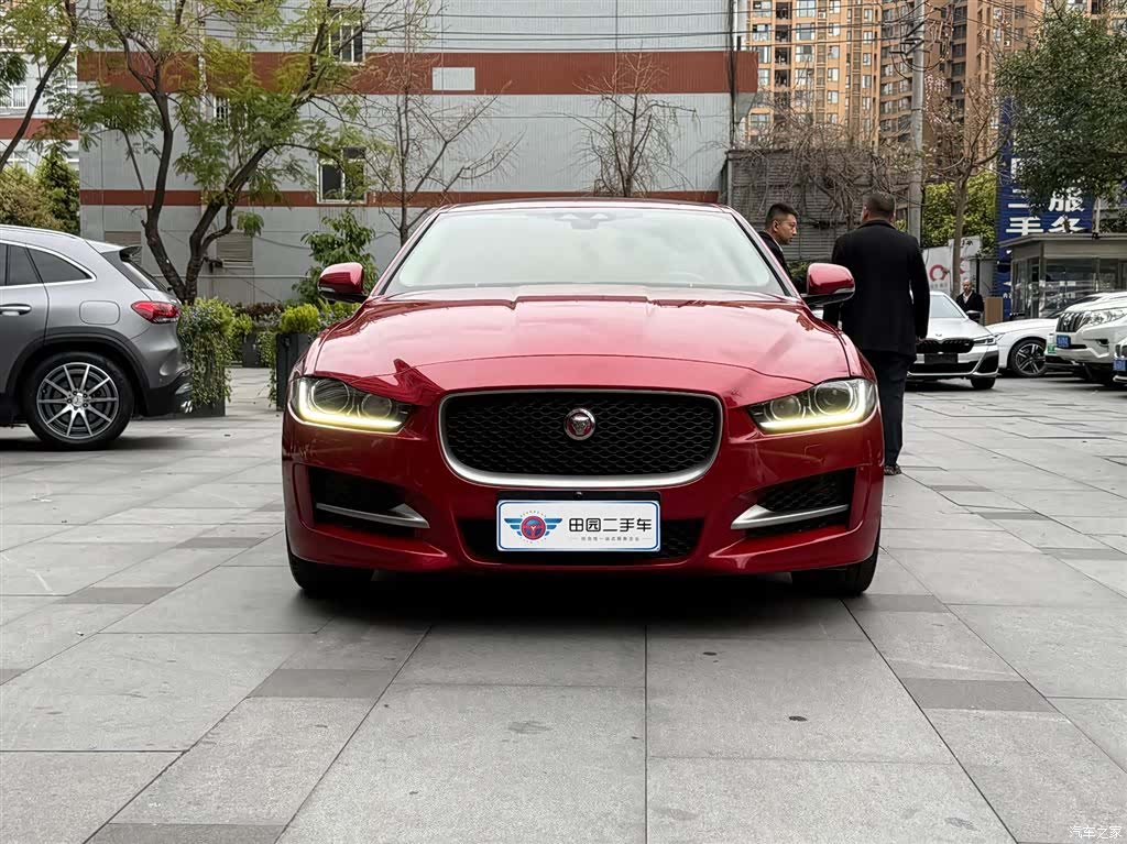 Jaguar XE, 2017 2