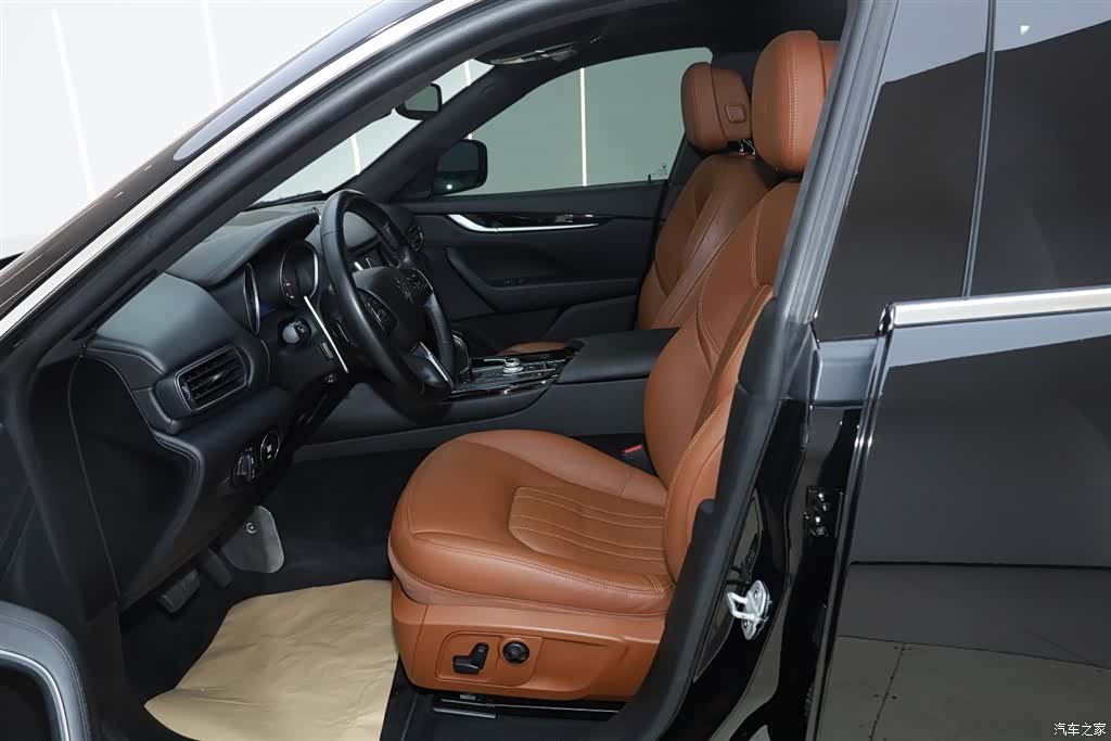 Maserati Levante, 2018 17