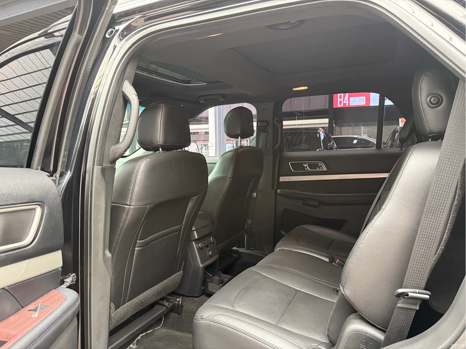 Ford Explorer, 2017 13