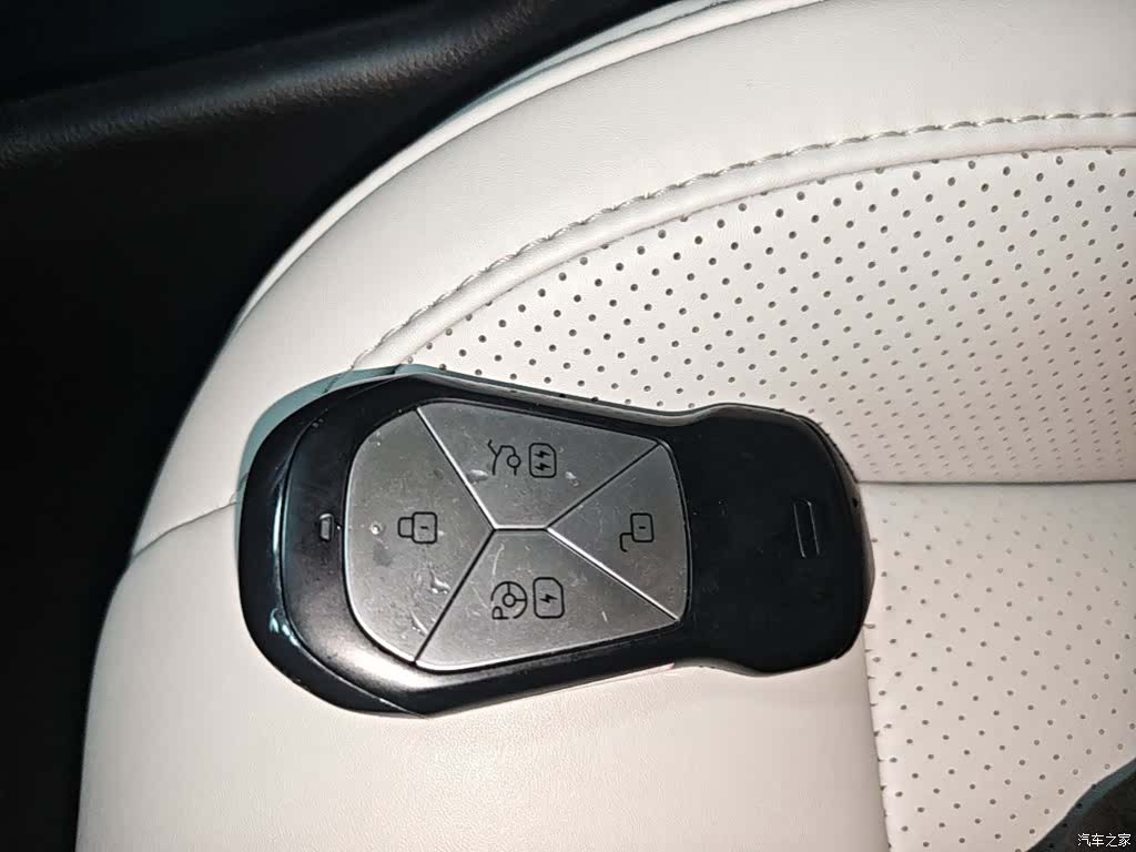 Xpeng P7, 2024 9