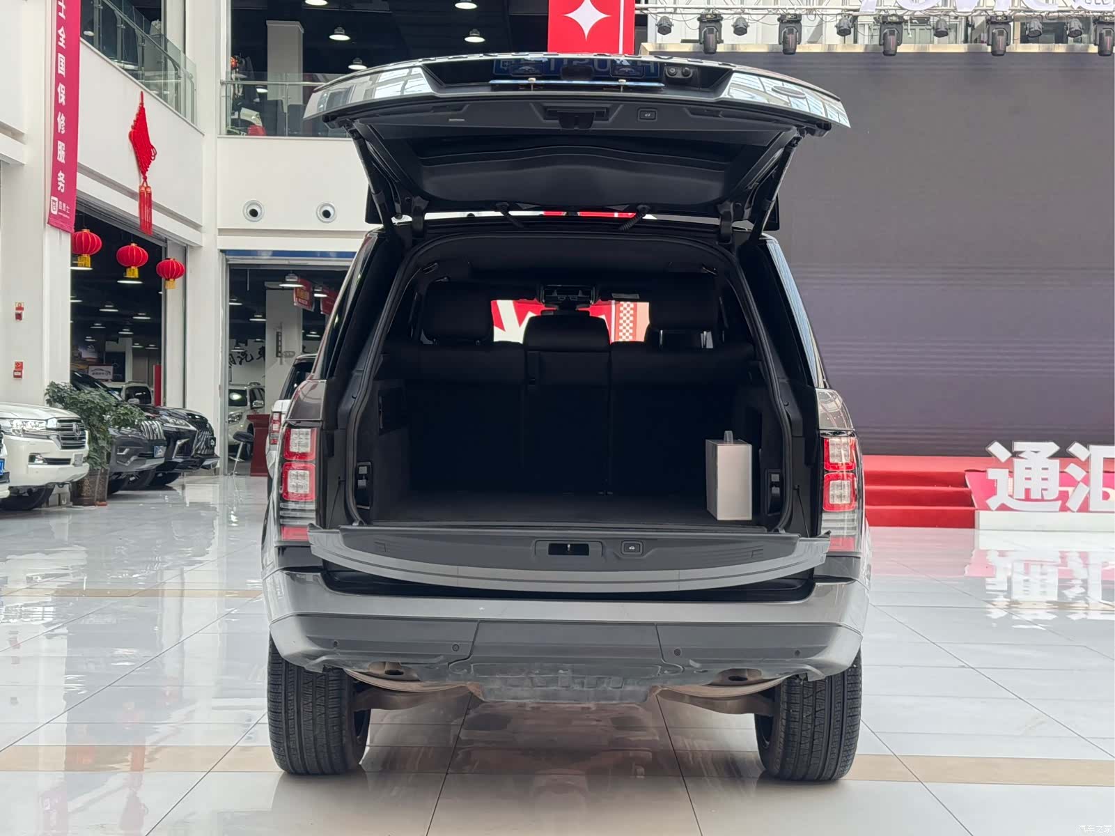 Land Rover Range Rover, 2018 11