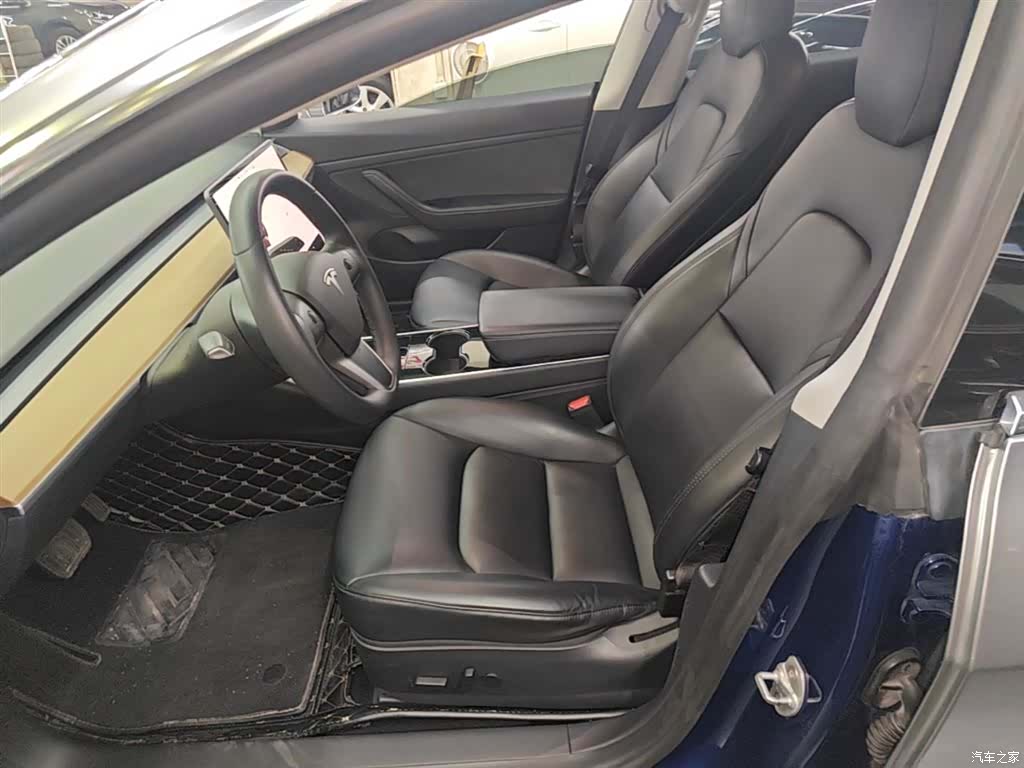 Tesla Model 3, 2020 15
