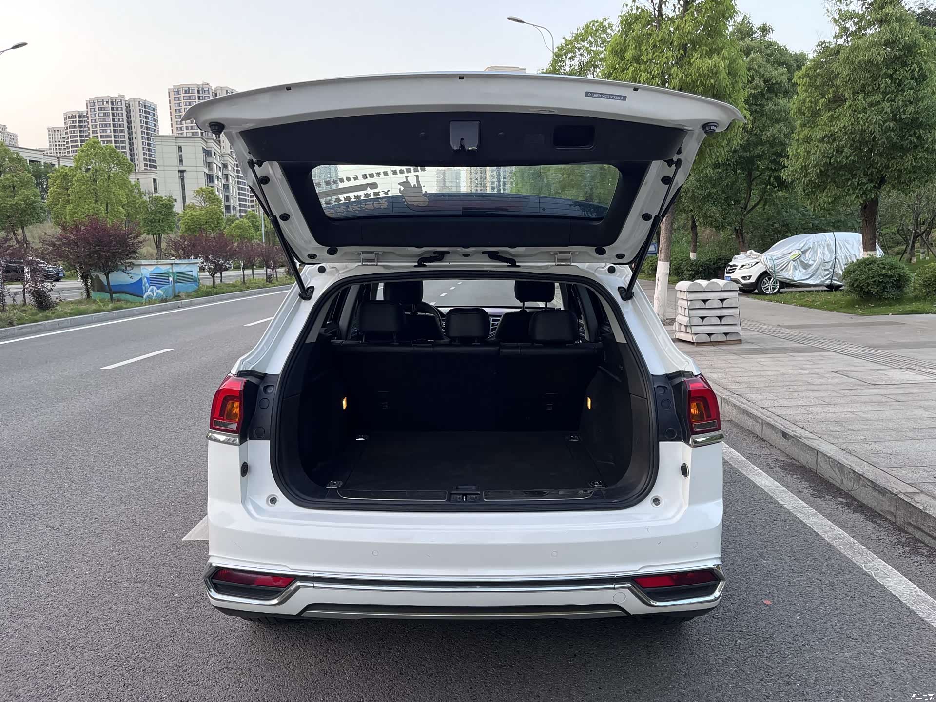 Zotye X7, 2017 10