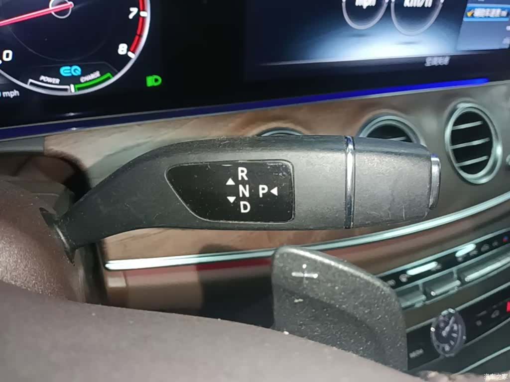 Mercedes-Benz E-Class, 2020 14