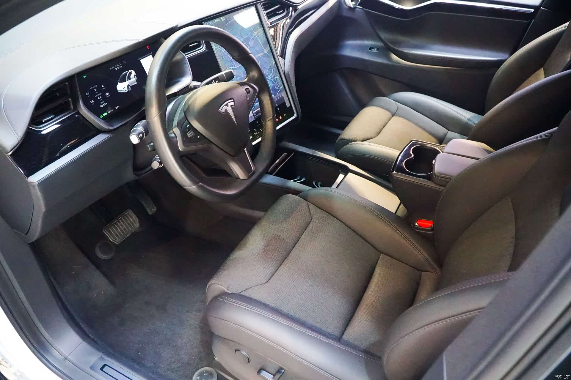 Tesla Model X, 2019 9