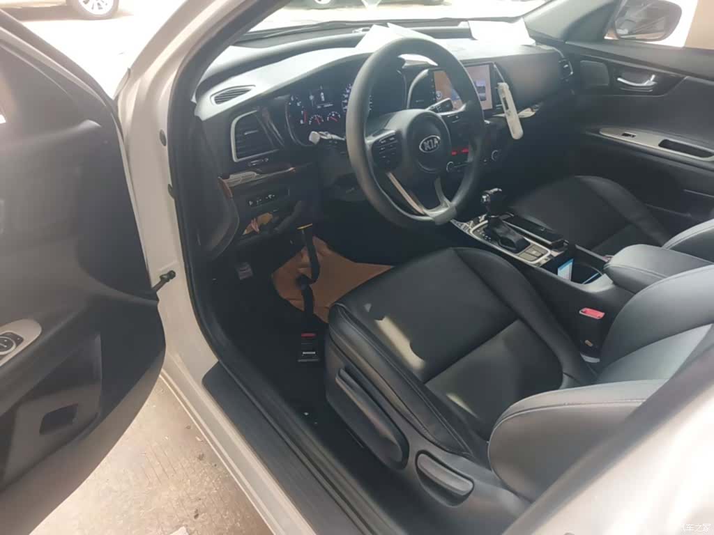 Kia K4, 2015 16