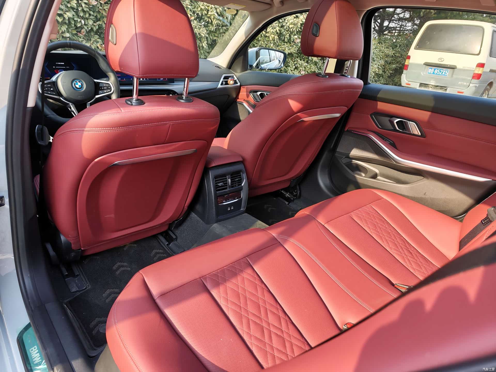 BMW i3, 2025 10