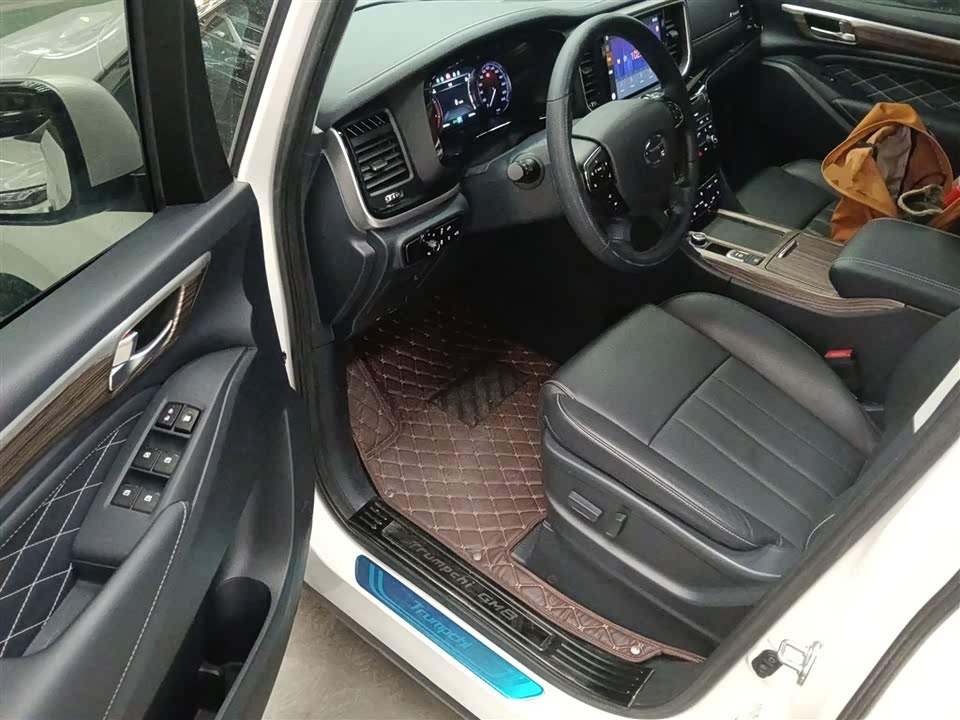 Trumpchi Trumpchi M8