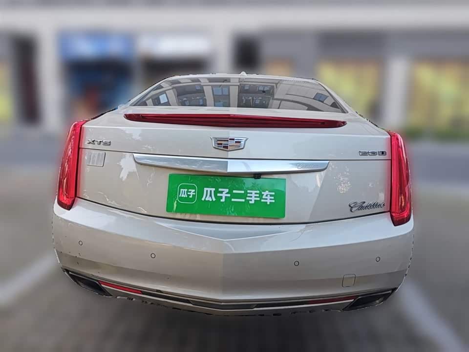 Cadillac XTS