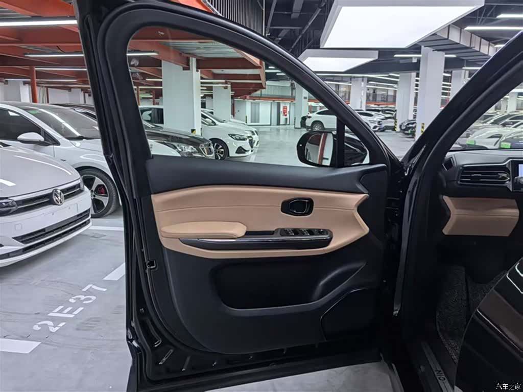 NIO ES6, 2020 14