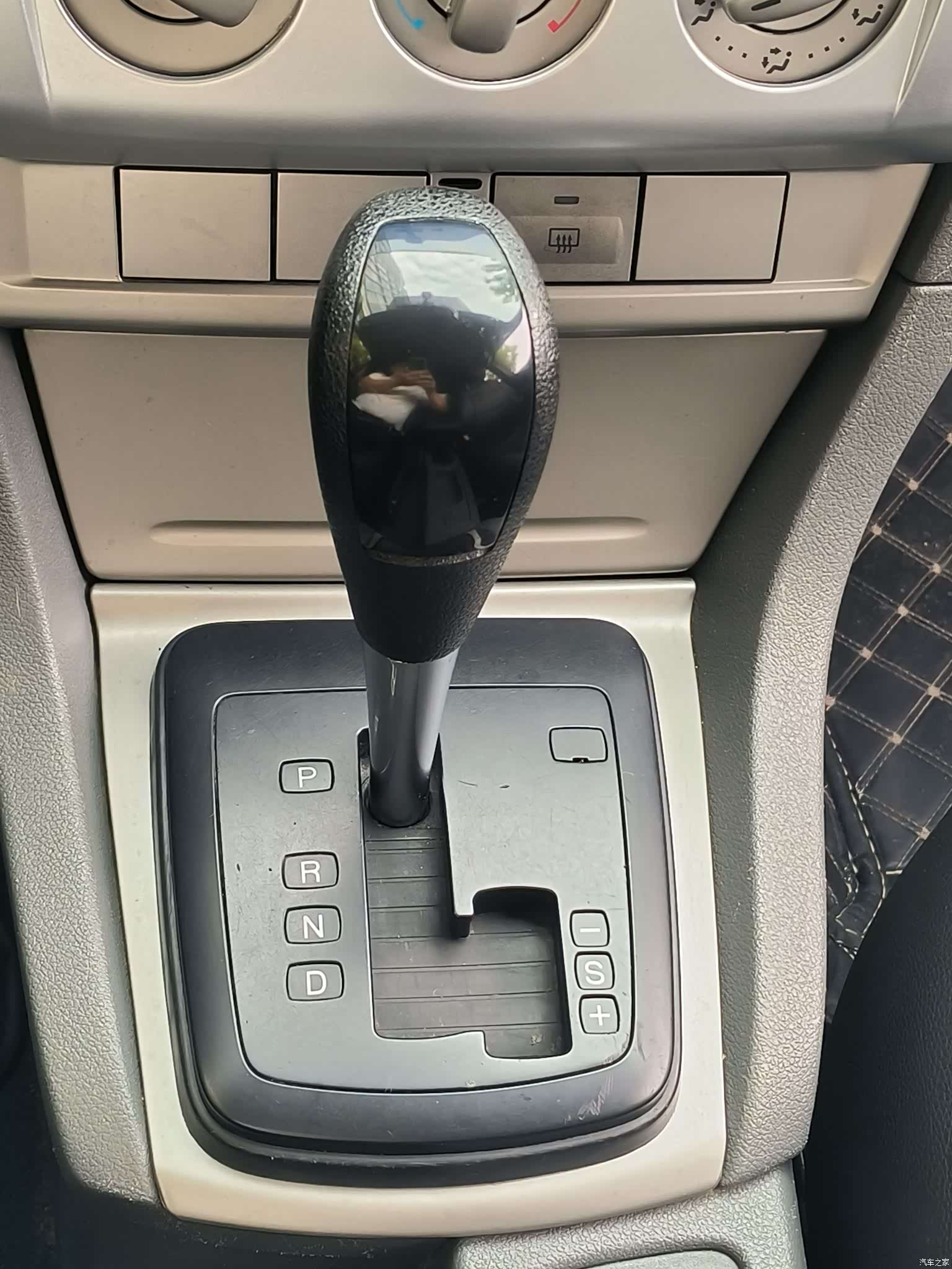 Ford Focus, 2014 9