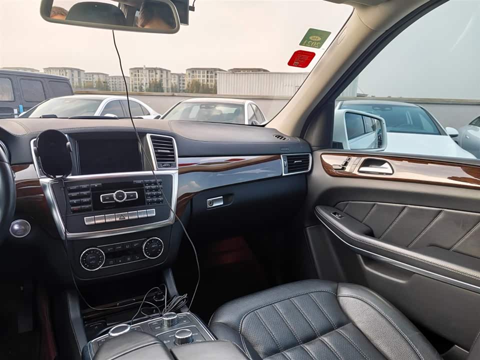 Mercedes-Benz GL grade