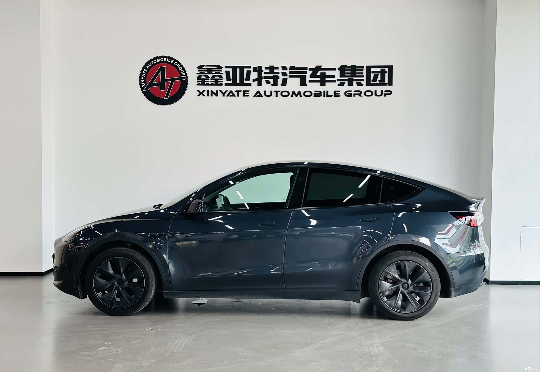 Tesla Model Y, 2024 4