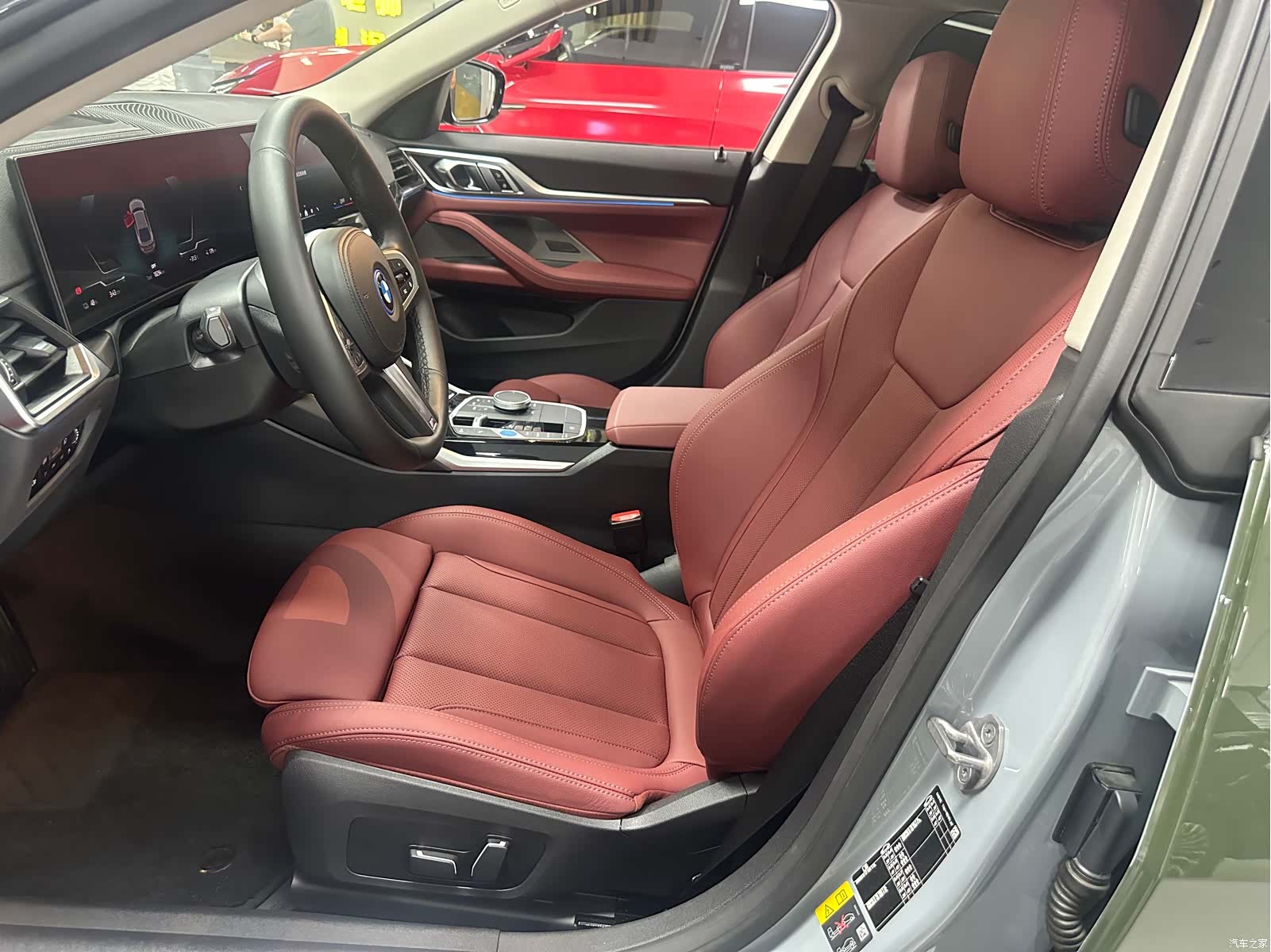 BMW i4, 2024 7