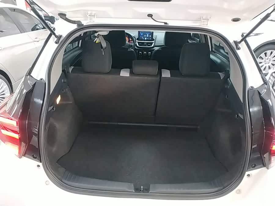 Toyota YARiS L 2022, фото 18