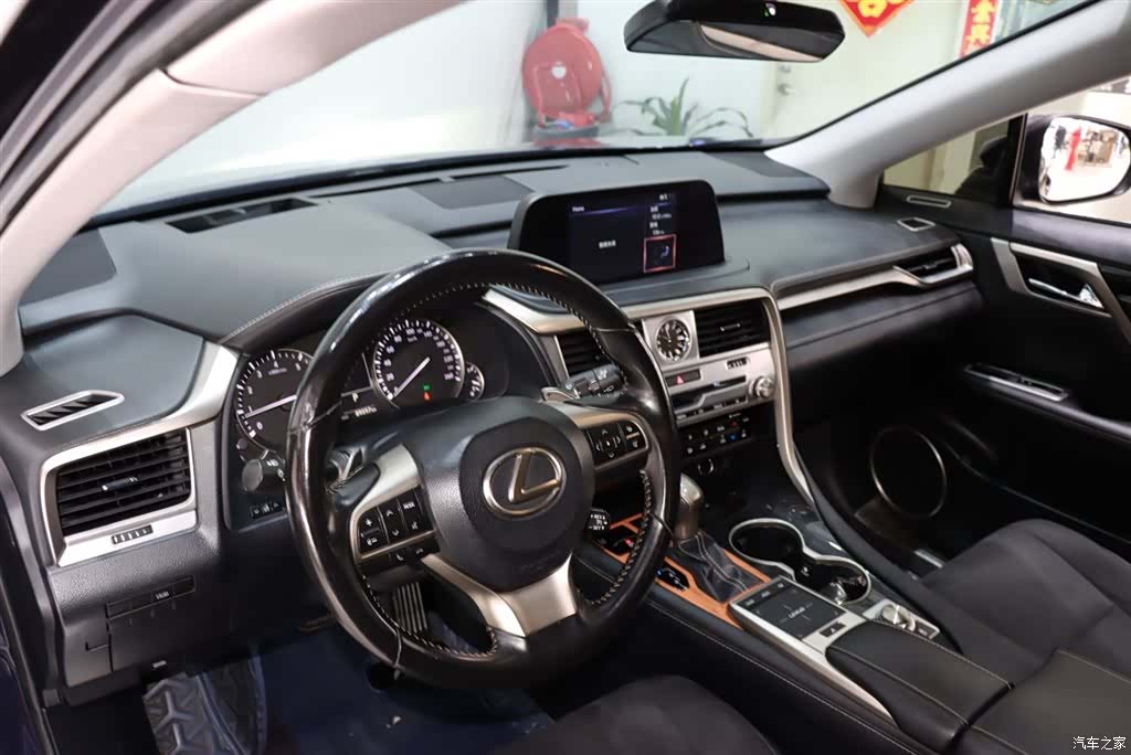 Lexus RX, 2022 9