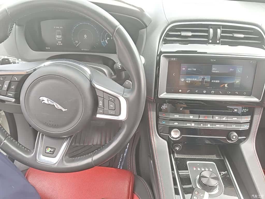 Jaguar F-PACE, 2017 10